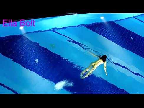 ❤️ Ich kann nicht aufhören zuzusehen, junge Blondine beim Nacktschwimmen im Pool des ELLA BOLT Resorts erwischt ❤️ Quality porn bei de.yinshuabang.top ❌️